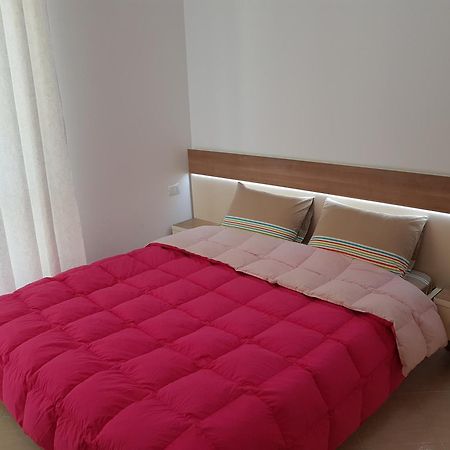 Flori Beach Apartment Radhimë Δωμάτιο φωτογραφία